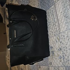MICHAEL KORS EXTRA LARGE TOTE
